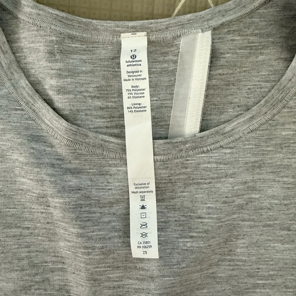 Lululemon Minimal Short Sleeve Size‎ 12 Heathered Power Gray